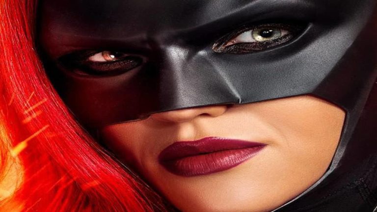 ¡La serie de Batwoman ha sido oficialmente aprobada! También se ha publicado el primer teaser.
