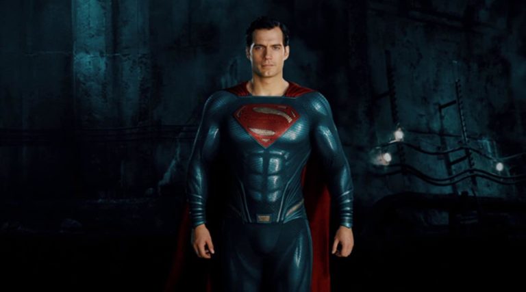 Por qué necesitamos a Superman, interpretado por Henry Cavill, ahora más que nunca.