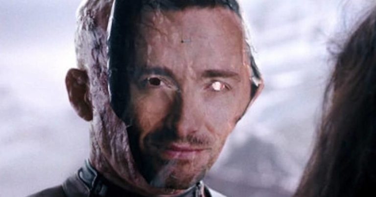 Hugh Jackman consideraría hacer un remake de 'Face/Off' con Ryan Reynolds bajo una condición.