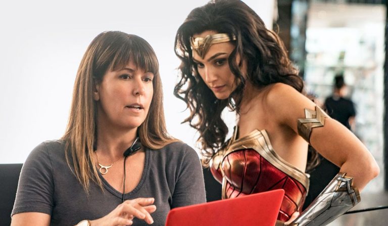 La directora de ‘Wonder Woman’, Patty Jenkins, y la actriz Gal Gadot están preparando una nueva película de ‘Cleopatra’.