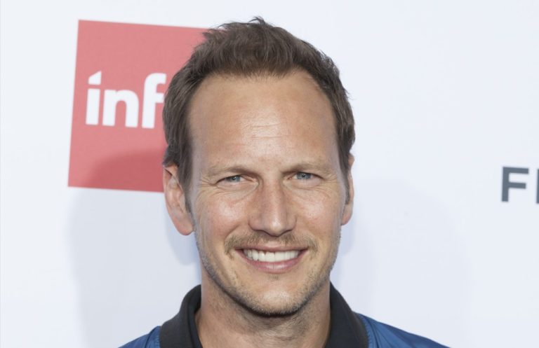 Patrick Wilson es un actor estadounidense conocido por sus papeles en películas de terror y dramas. Ha protagonizado exitosas franquicias como "Insidious" y "The Conjuring", así como en series de televisión aclamadas como "Fargo". Su versatilidad y talento lo han convertido en una figura destacada en la industria del cine y la televisión.