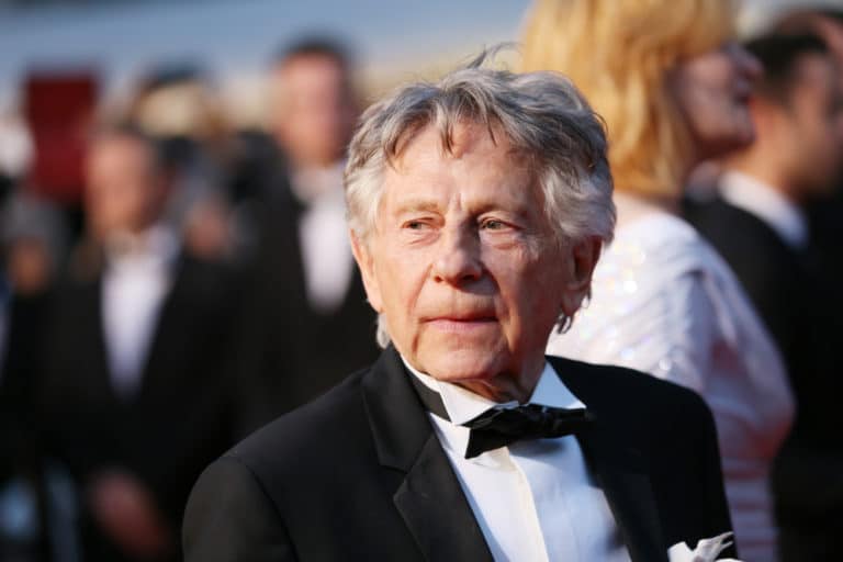 Roman Polanski es un reconocido director de cine, productor y guionista polaco-francés, famoso por sus películas aclamadas por la crítica y su controvertida vida personal.